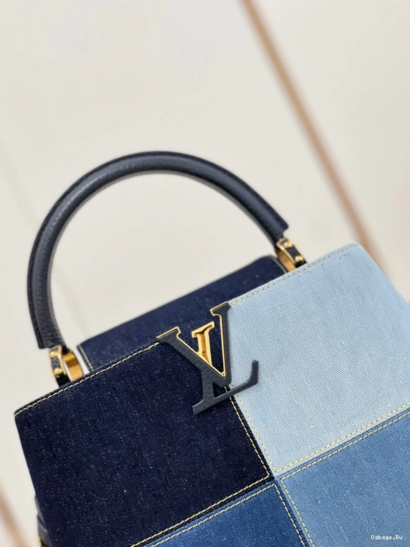 MM LOUIS VUITTON CAPUCINES 0123